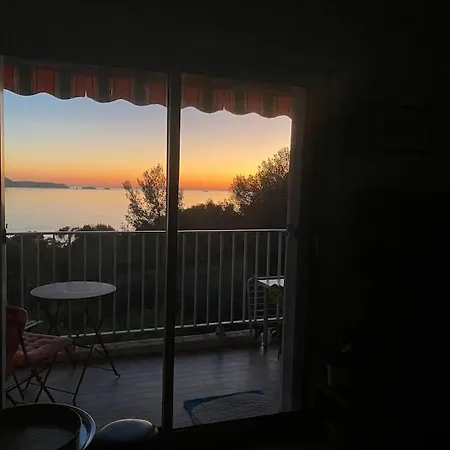 Duplex Rooftop Acces Plage Par Chemin Prive Lägenhet Hyères